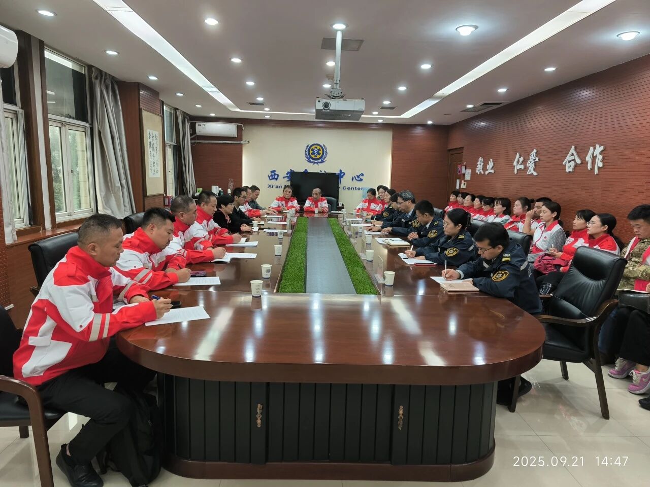 西安市红十字应急救护服务中心师资团队走进西安急救中心开展参访交流活动